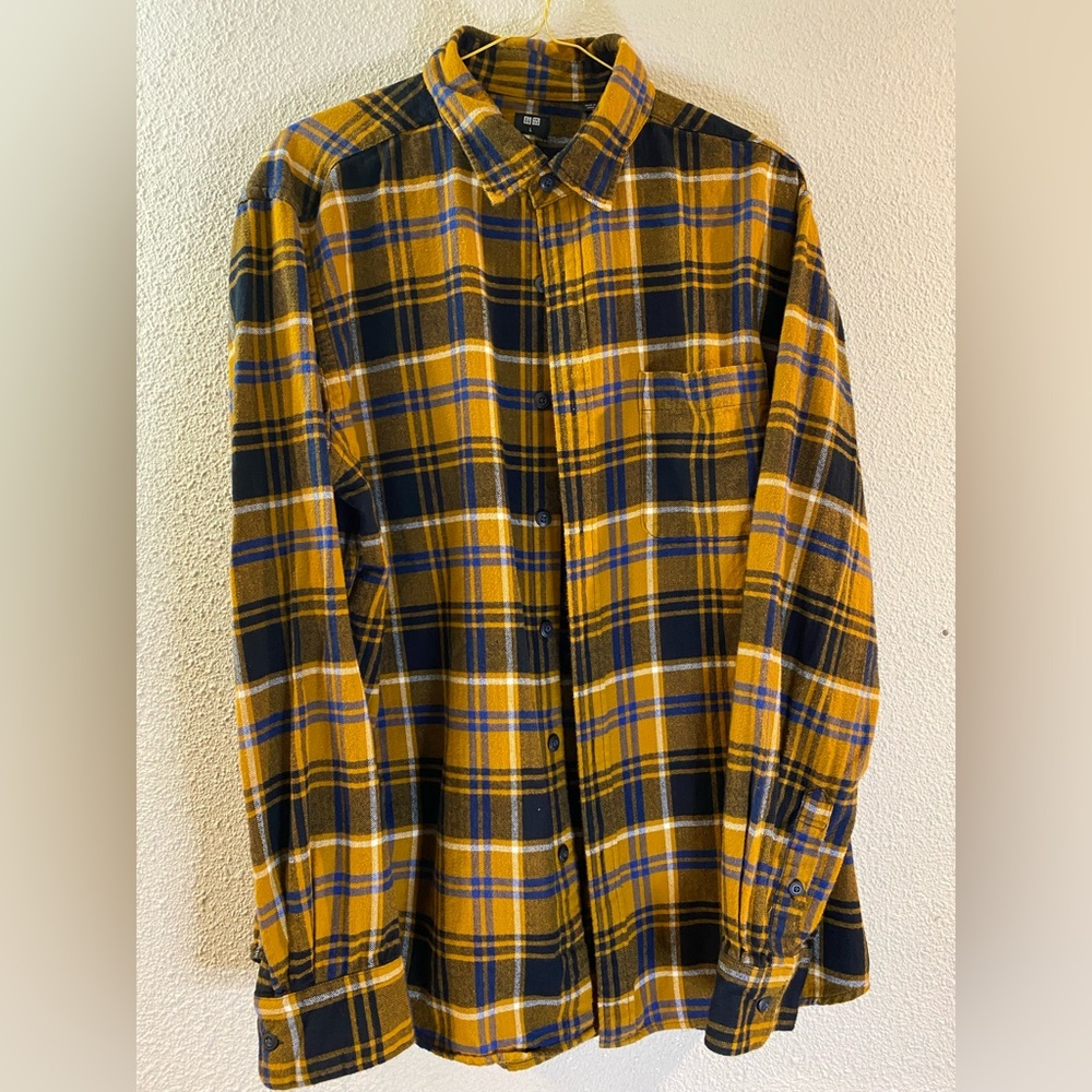 uniqlo flannel orange size large